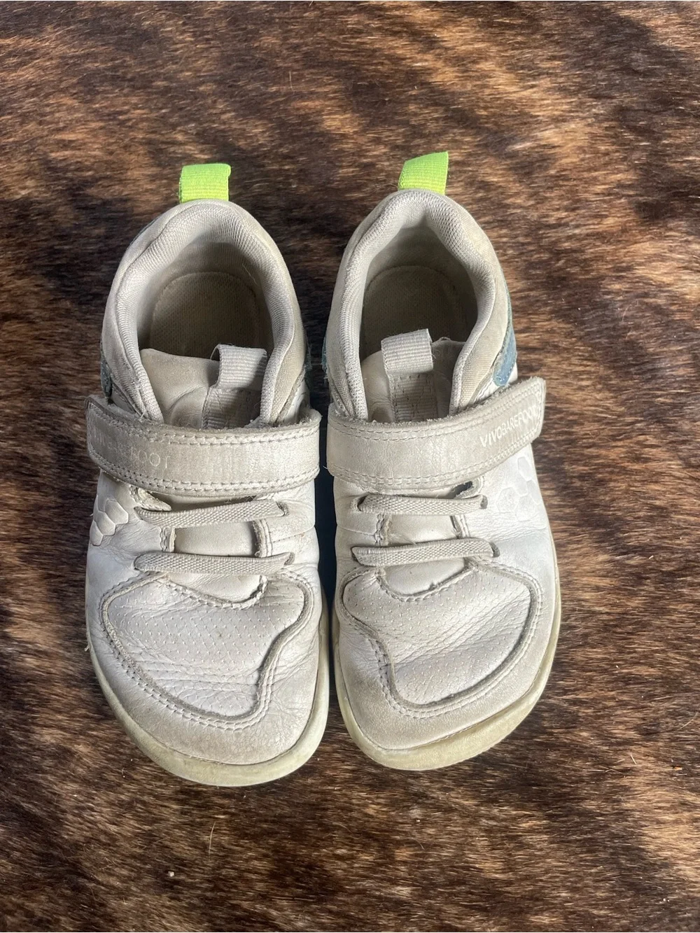 Vivo barefoot white leather